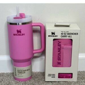 Stanley Tumbler Quencher 40 oz Peony NEW